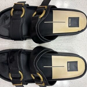 Dolce Vita Soya Sandal in Onyx Leather